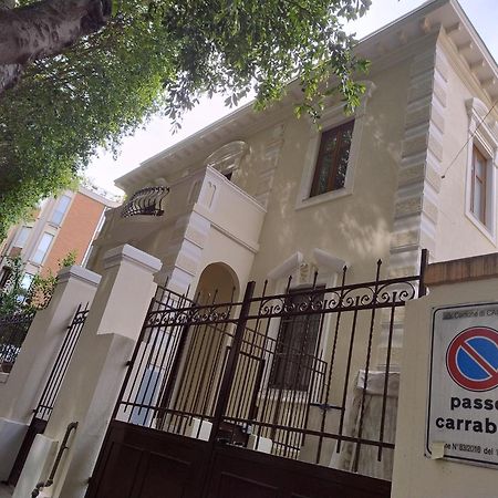 Villa Liberty Ofelia Locazioni Brevi 칼리아리 외부 사진