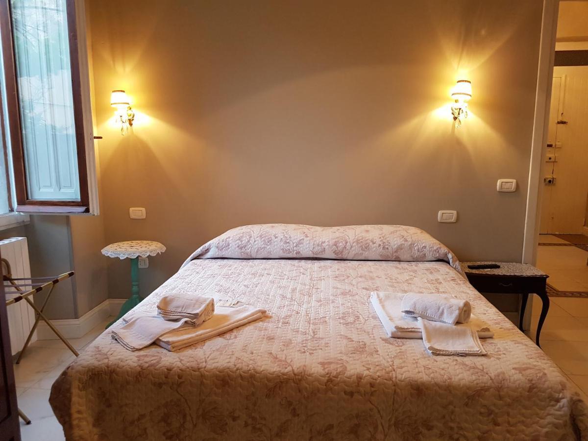 Villa Liberty Ofelia Locazioni Brevi 칼리아리 외부 사진