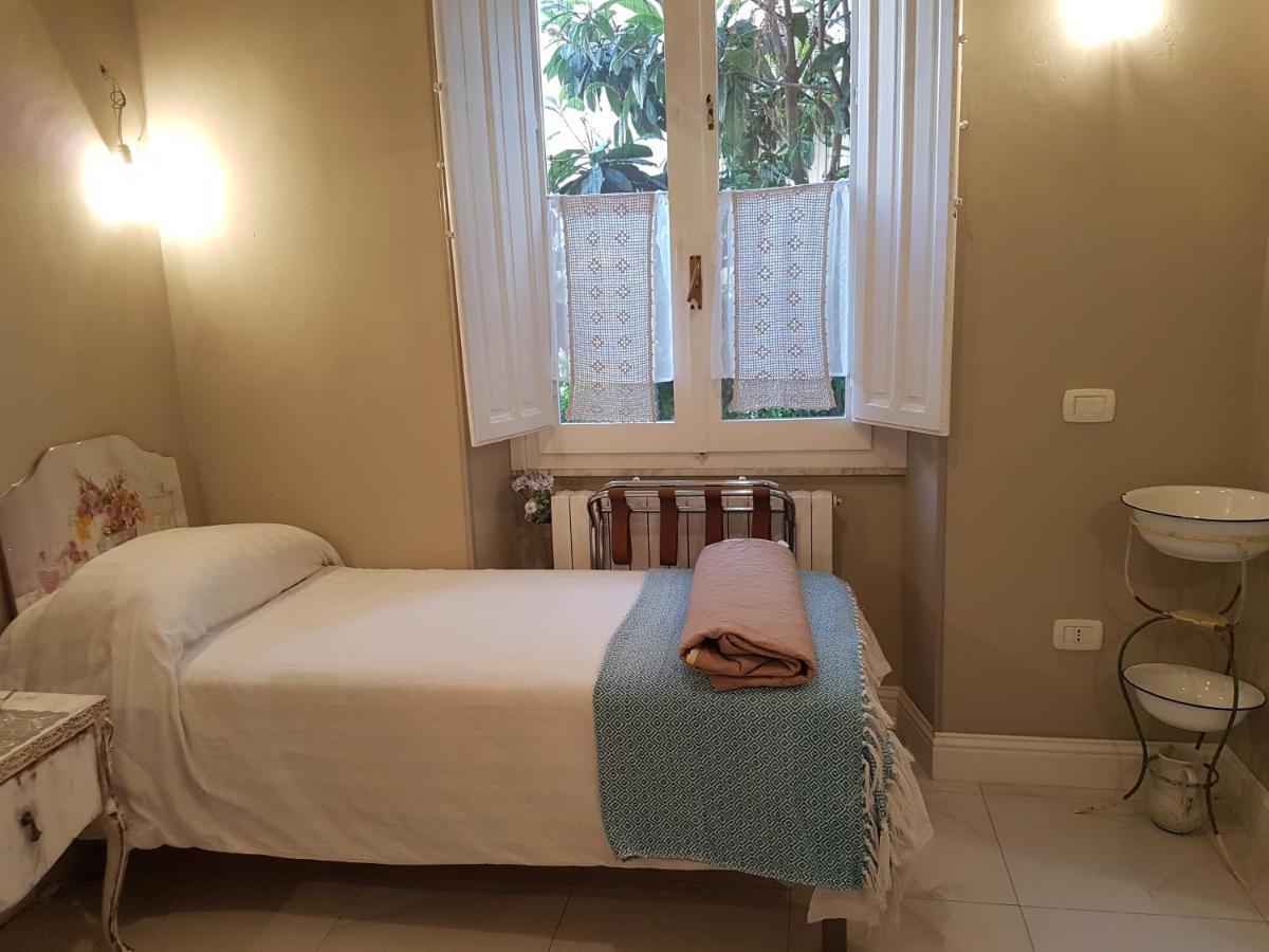 Villa Liberty Ofelia Locazioni Brevi 칼리아리 외부 사진