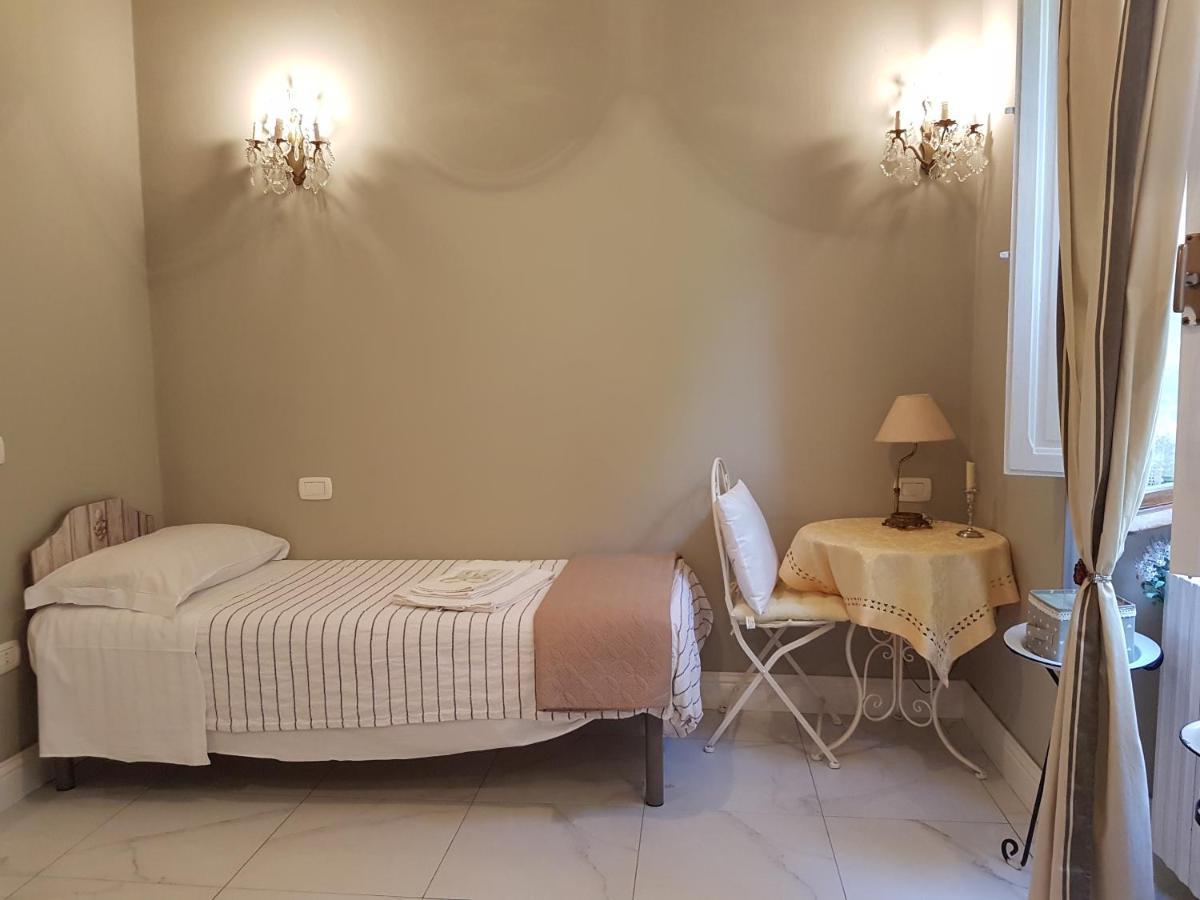 Villa Liberty Ofelia Locazioni Brevi 칼리아리 외부 사진