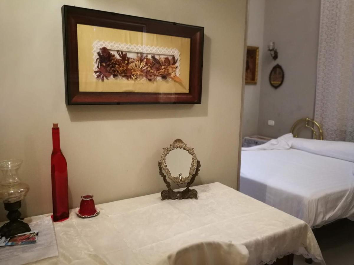 Villa Liberty Ofelia Locazioni Brevi 칼리아리 외부 사진