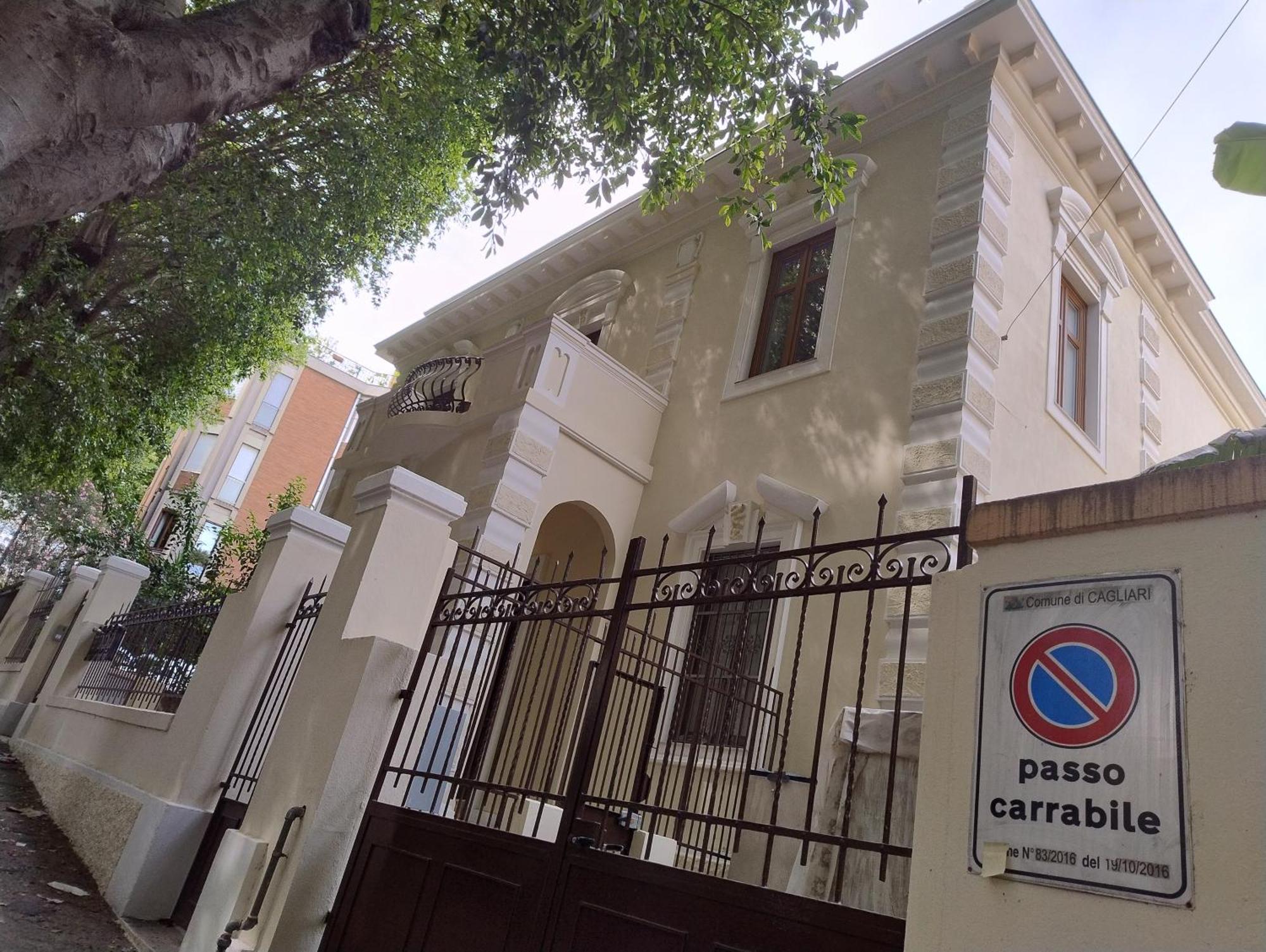 Villa Liberty Ofelia Locazioni Brevi 칼리아리 외부 사진